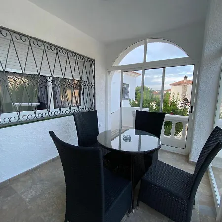 Villa “castellon“ *